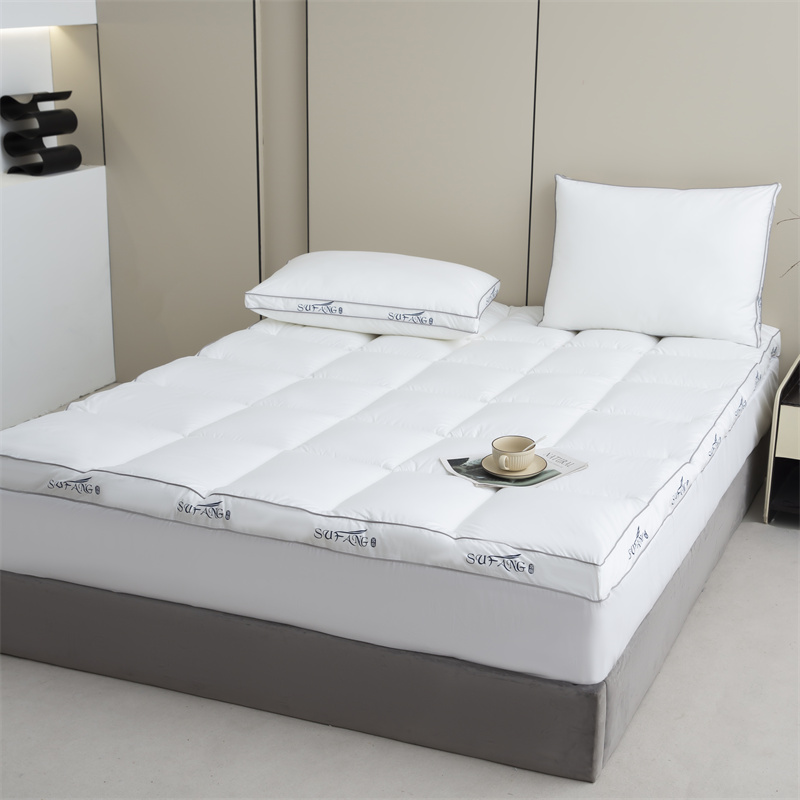 Logo in tùy chỉnh Microfiber làm đầy vải chống thấm thập niên 40 với Topper nệm đường ống Logo in tùy chỉnh Microfiber làm đầy vải chống thấm thập niên 40 với Topper nệm đường ống