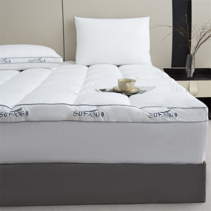 Logo in tùy chỉnh Microfiber làm đầy vải chống thấm thập niên 40 với Topper nệm đường ống Logo in tùy chỉnh Microfiber làm đầy vải chống thấm thập niên 40 với Topper nệm đường ống