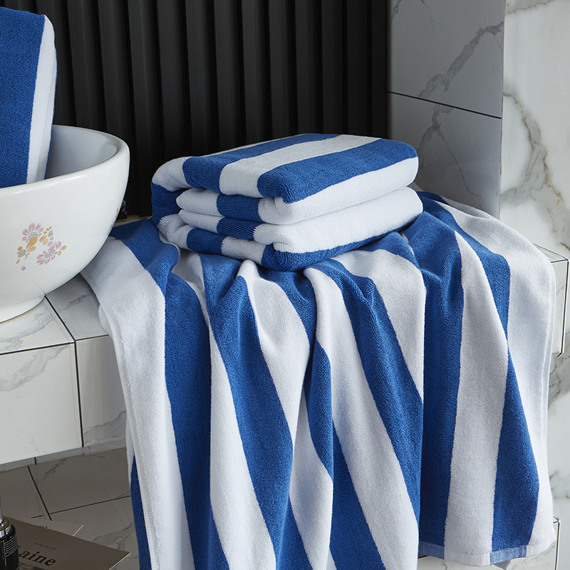 Khăn tắm biển sọc trắng nhuộm sợi màu xanh